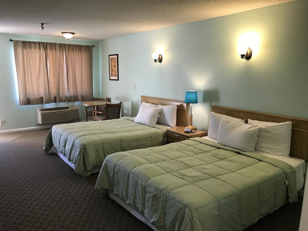 Desert Rain Spa Hotel デザート・ホット・スプリング エクステリア 写真